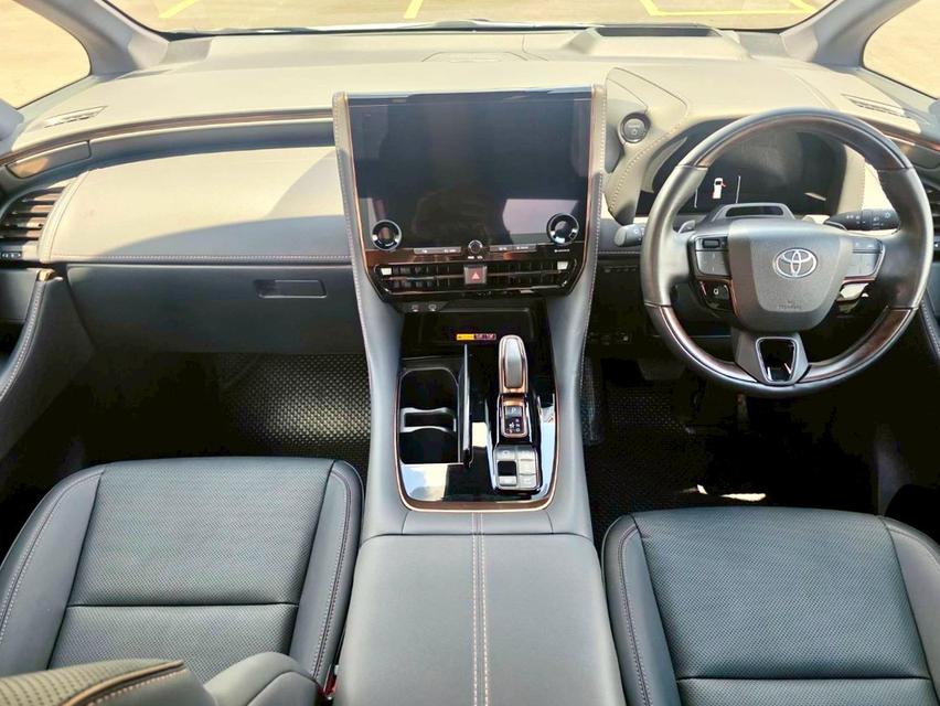 Toyota Alphard Z hybrid 40 HEV สีขาว ปี 2025 ไมล์ 18,000 กม. 10