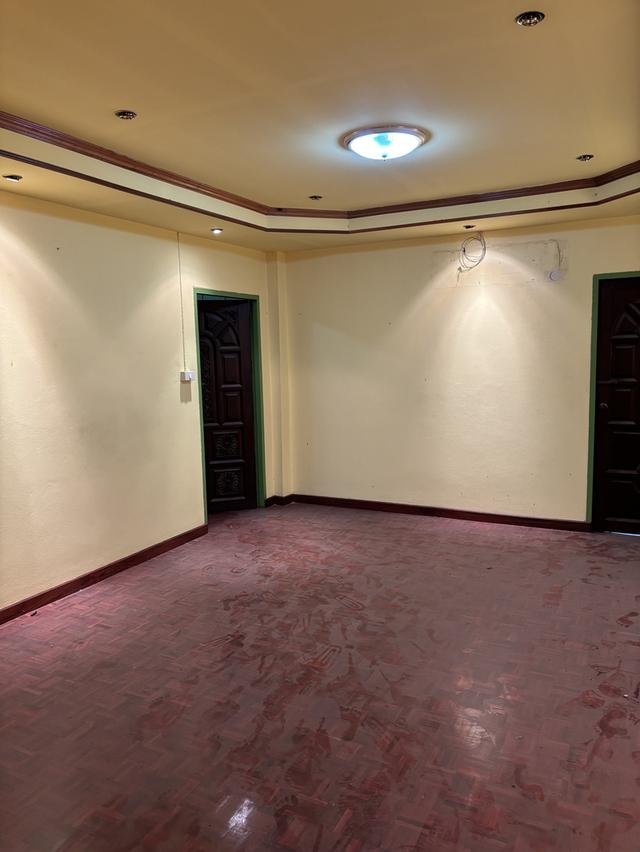 อาคารพาณิชย์2ห้อง หน้ากว้าง 8 เมตรลึก 16 เมตร 11