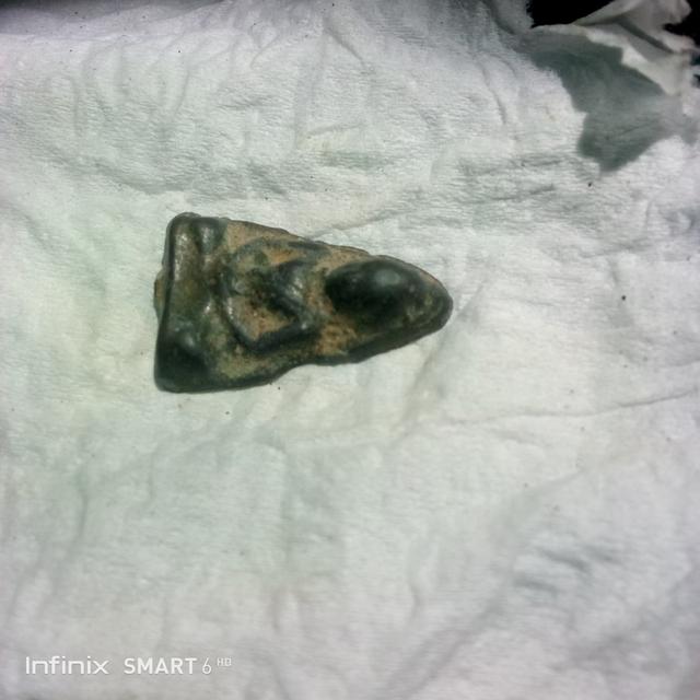 พระเชตุพน-หน้าโหนก( เนื้อชินเงิน) กรุวัดพระเชตุพน จังหวัดสุโขทัย