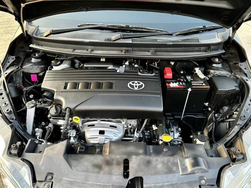 รูป Toyota Yaris 1.2J A/T ปี2017 สีดำ 6