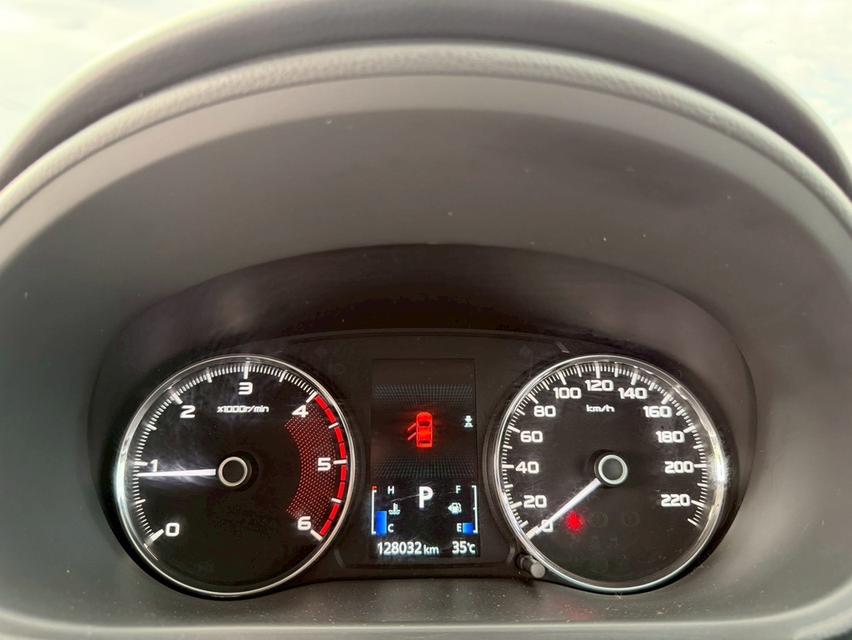 Mitsubishi Pajero 2.4GT ปี17 6