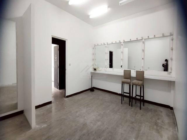 ให้เช่าที่ดินพร้อมอาคาร ย่านรามอินทรา บนเนื้อที่ 200 ตร.ว. เหมาะทำสำนักงาน สตูดิโอ คลังสินค้า ใกล้ MRT รามอินทรา กม.9 ใก 5