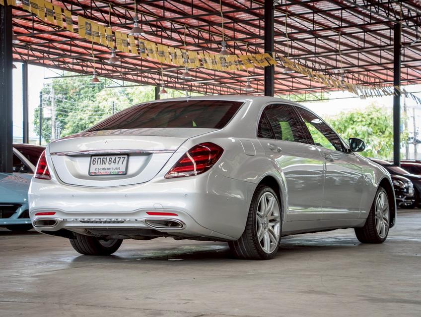  Mercedes-Benz S300 3.0 L 2008 4