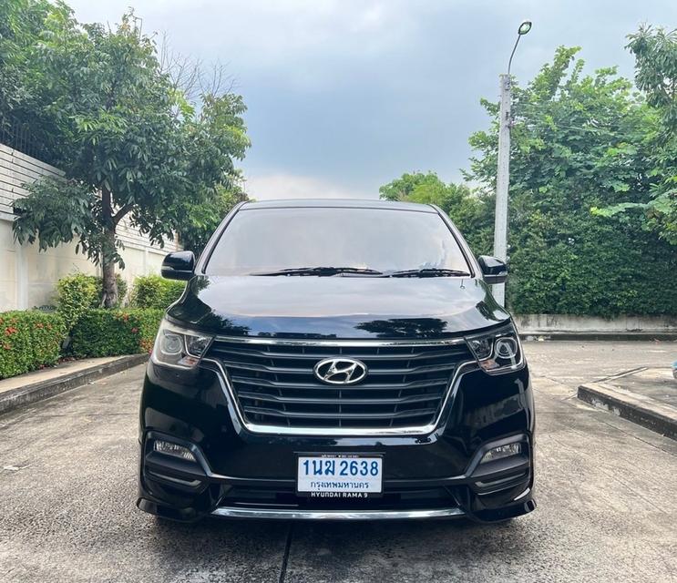 #Hyundai H1 2.5 Elite Ns ดีเชล สีดำปี2022  รหัส NCT2638 3