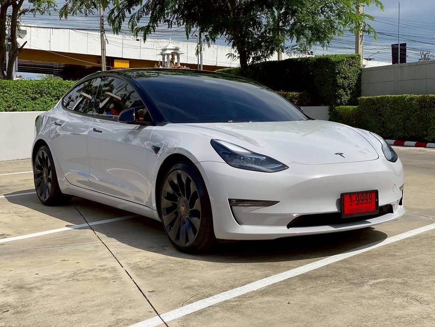TESLA MODEL3 Long Range 2023 รถสีดำแร็บฟิล์มสีเทามา สวยปิ้งเลย