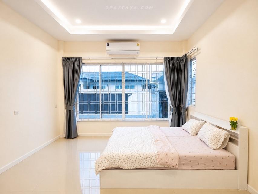 For Sale — New Pool Villa in Huai Yai, PattayaNew pool villa for sale in Huai Yai, Pattaya. Residential home under construction, suitable for family l 4