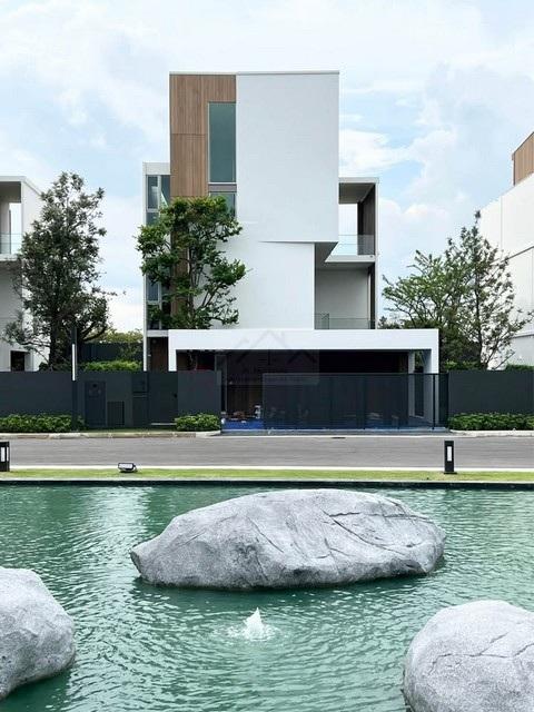 ให้เช่าบ้านเดี่ยว 3.5 ชั้น 76 ตรว. โครงการวีเว่ พระราม 9 VIVE Rama 9 พร้อมลิฟท์ เดินถึงโรงเรียนนานาชาติ Wellington ใกล้ 