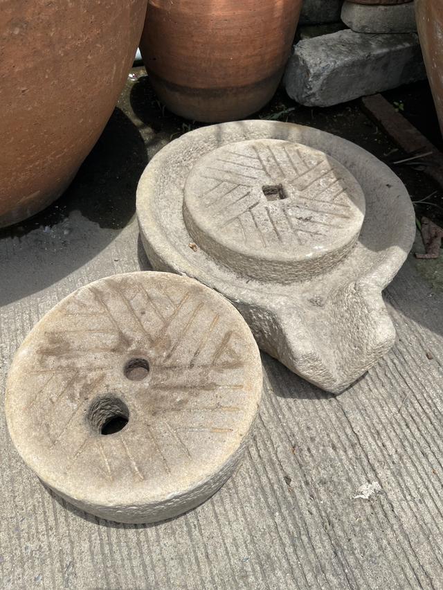 โม่แป้งโบราณ โม่หินโบราณ เครื่องบดแป้งหินแกรนิต ชุดใหญ่ 4