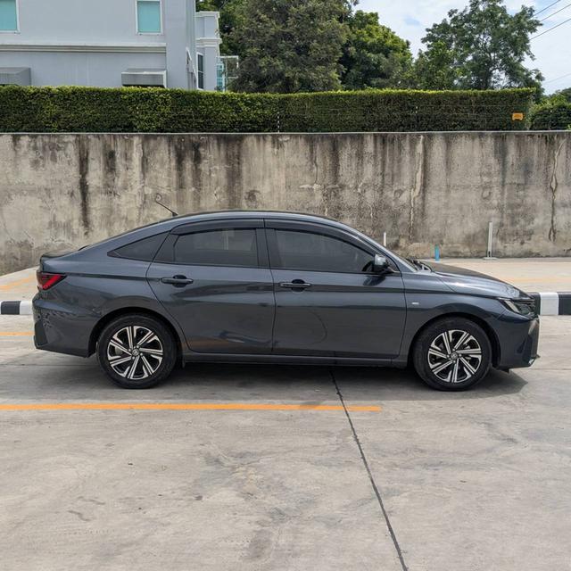 toyota yaris ativ 2024 สวย ไมล์น้อย รูปย่อยที่ 2