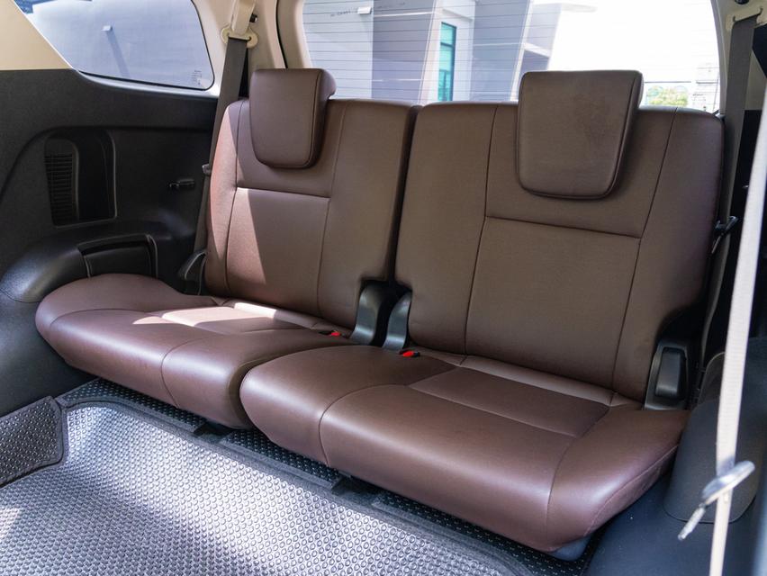 TOYOTA FORTUNER 2.4 V SUV ปี 2017 รูปที่ 12