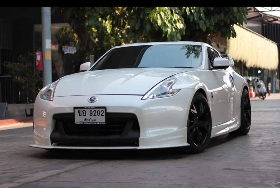 ปล่อยรถ Nissan 370 Z ปี 2010