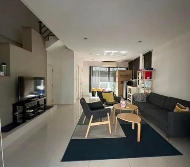 ให้เช่า Home office 3 ชั้น โครงการ Lumpini Town Residence ลาดพร้าว สเตชั่น ซอยลาดพร้าว 21 หน้าปากซอย MRT ลาดพร้าว เหมาะทำ Home office 2