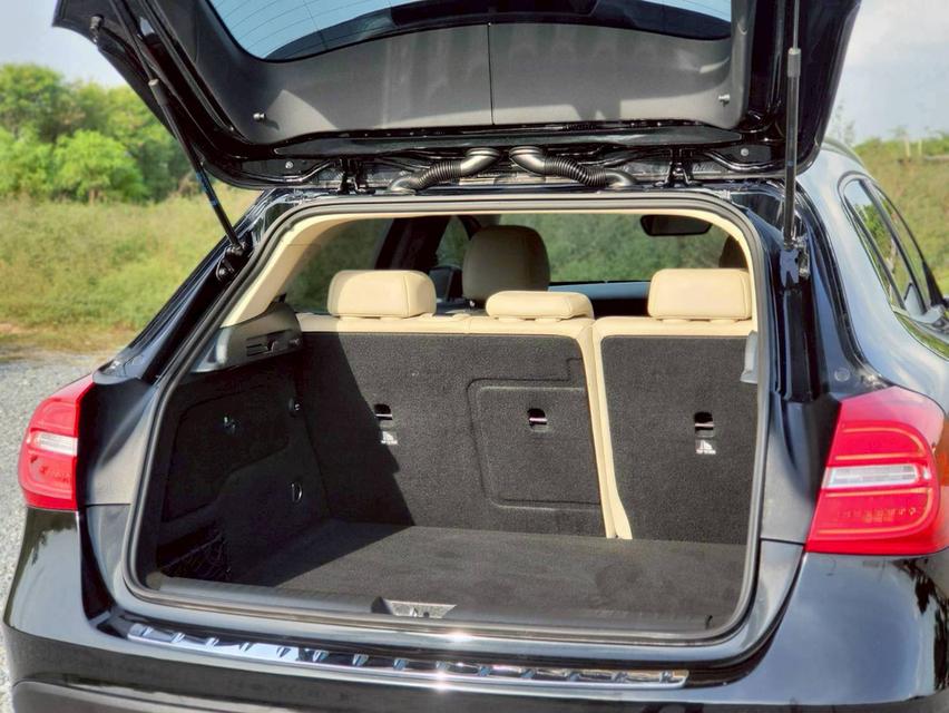 BENZ GLA200 Urban (W156) 2017 รถหรู ประวัติเซอร์วิสครบ ราคาดีสุดในตลาด 8