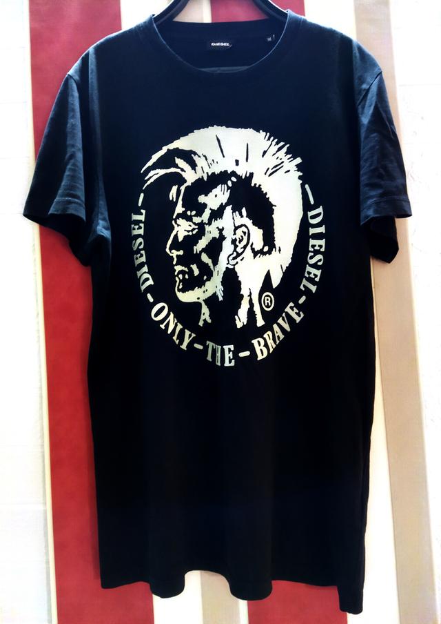 เสื้อยืด diesel โลโก้กำมะหยี่ สภาพ9/10 size M