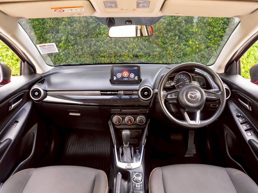 Mazda 2 1.3C ปี 2022 14