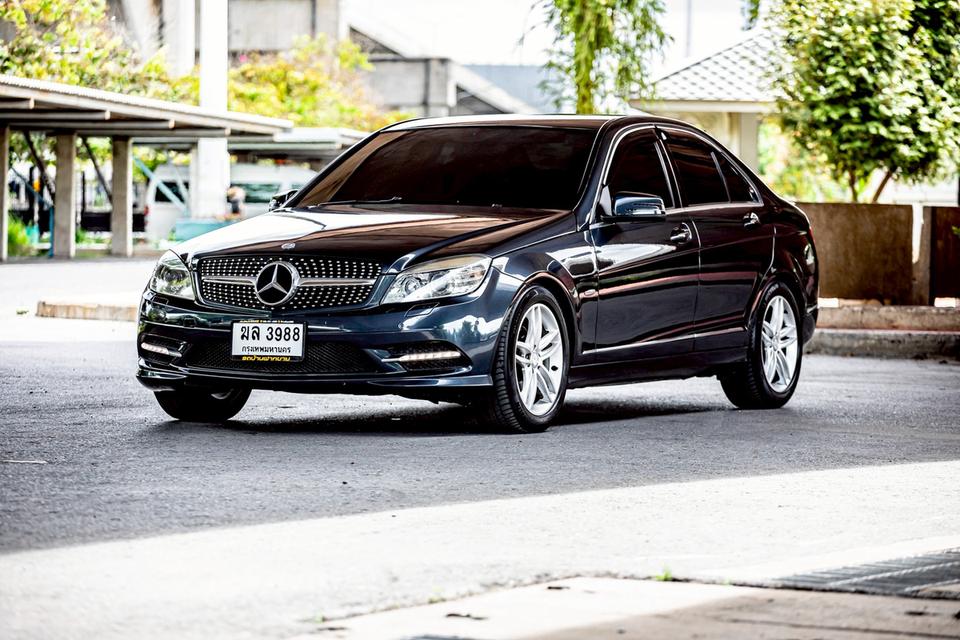 Benz C250 ปี 2013 สีรถสวย สภาพดีมากๆ 
