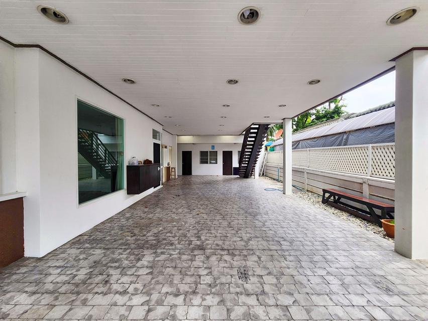 บ้านเช่า 200 ตารางวา 120,000 ม.บ้านลาดพร้าว Exclusive ถ.เลียบด่วนเอกมัย-รามอินทรา -ตรงข้าม ห้างเดอะคริสตัล ซอยโยธินพัฒนา 3 11