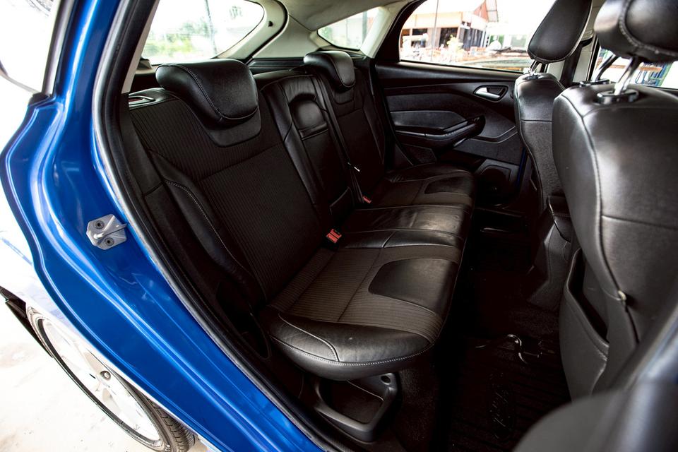 Ford focus 2.0 Sport 5 ประตู ปี 2013 สีน้ำเงิน มือเดียวป้าย  13