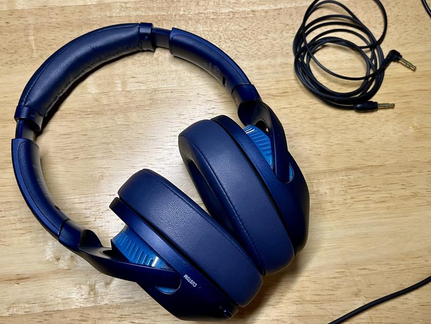 Sony WH-XB900N