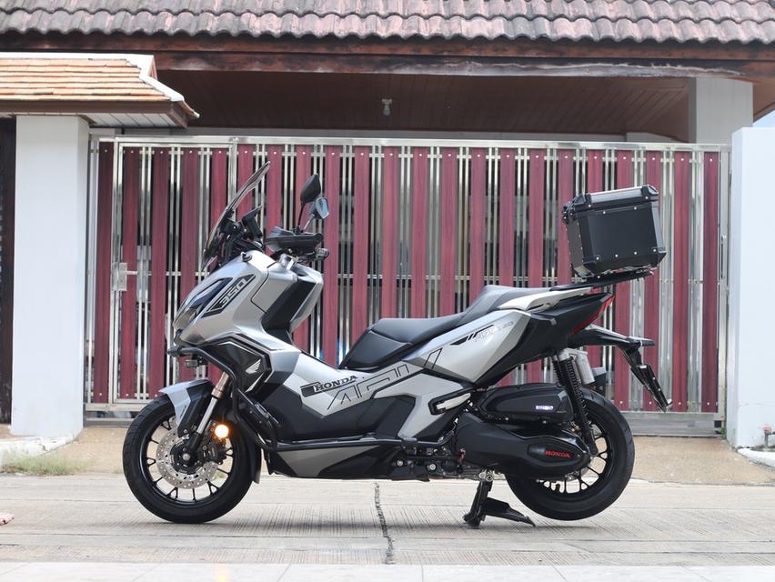 มอเตอรไซต์มือสอง Honda adv350 รูปย่อยที่ 4