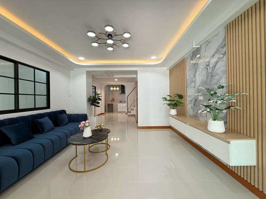 💥 บ้านหนองจอก ทำเลค้าขายได้! หมู่บ้านอมรทรัพย์ ฟรีค่าโอน แถมเฟอร์นิเจอร์ 🎁🏡 #Shorts 3