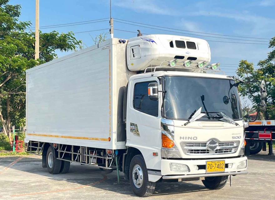 รถบรรทุก 6 ล้อตู้เย็น HINO FC9J 210 ปี 2561