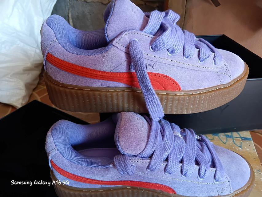 ขายรองเท้า Puma x Rihanna Fenty สีม่วง ไซส์ 40 มือ 1 อุปกรณ์ครบกล่อง