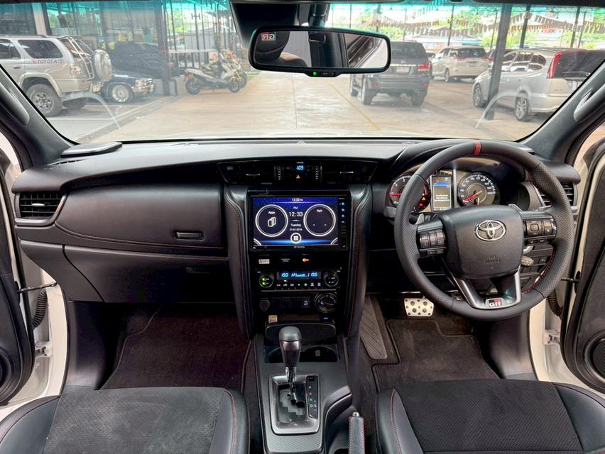 TOYOTA FORTUNER 2.8 GR Sport (Black Top) ปี 2022 รูปที่ 6