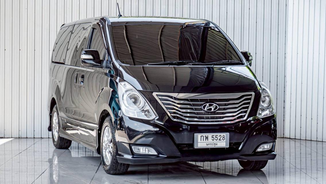 HYUNDAI H1 ELITE ปี 2014 สีดำ โฉม ปี08-18