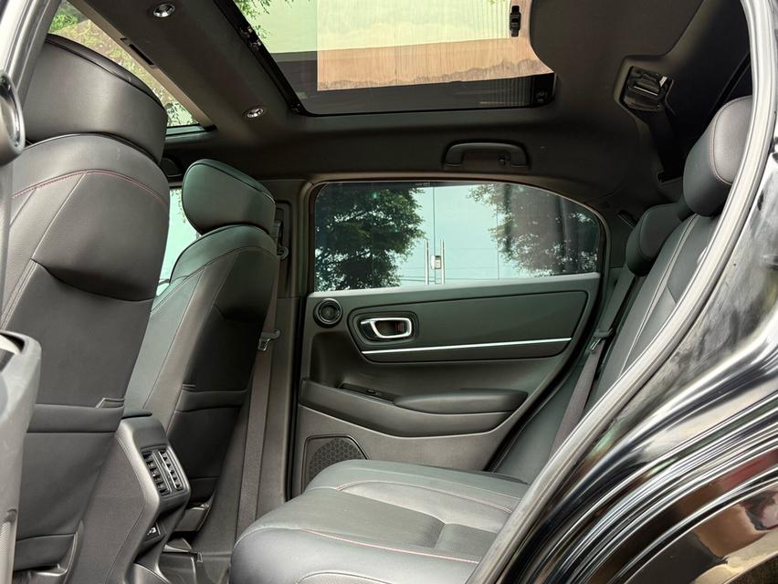 😍 2022 HONDA HRV eHEV RS 😍 รถมือเดียวออกป้ายแดง สภาพป้ายแดง วิ่งน้อยเพียง 60,000 กม รถไม่เคยมีอุบัติเหตุครับ 14