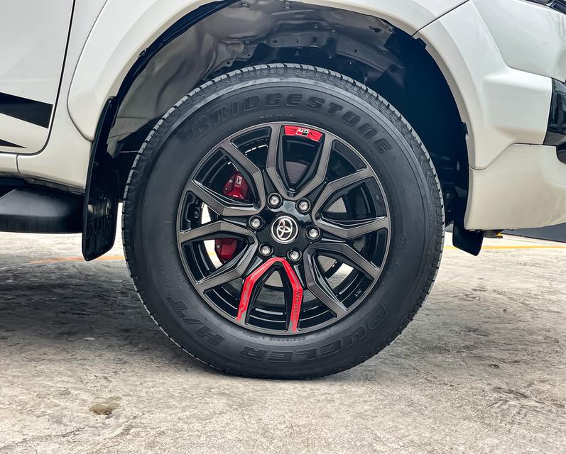 ขาย Toyota Revo 2.8GR Sport 4wd ปี23 18