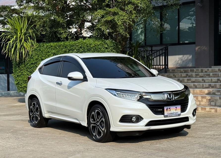 2020 HONDA HRV 1.8 EL รถมือเดียวออกป้ายแดง รถวิ่งน้อยเพียง 40,000 กม เข้าศูนย์ทุกระยะ รถไม่เคยมีอุบัติเหตุครับ