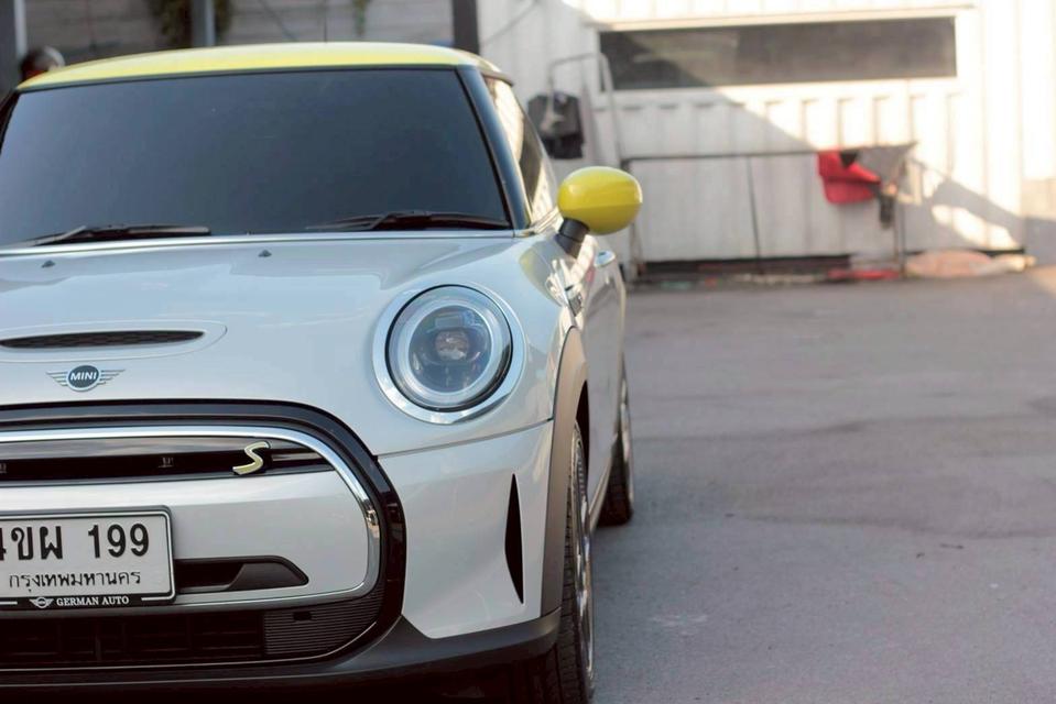 MINI COOPER SE EV LCI Enigmati Black (F56) 2022  รถไฟฟ้า 100% แบรนด์สุดหรู  ราคาประหยัดสุดคุ้ม รูปที่ 4
