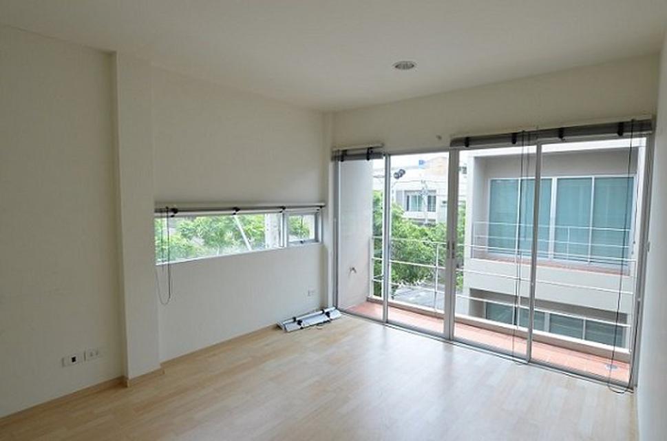 NOBLE CUBE PATTAKARN for rent 3  storey 6