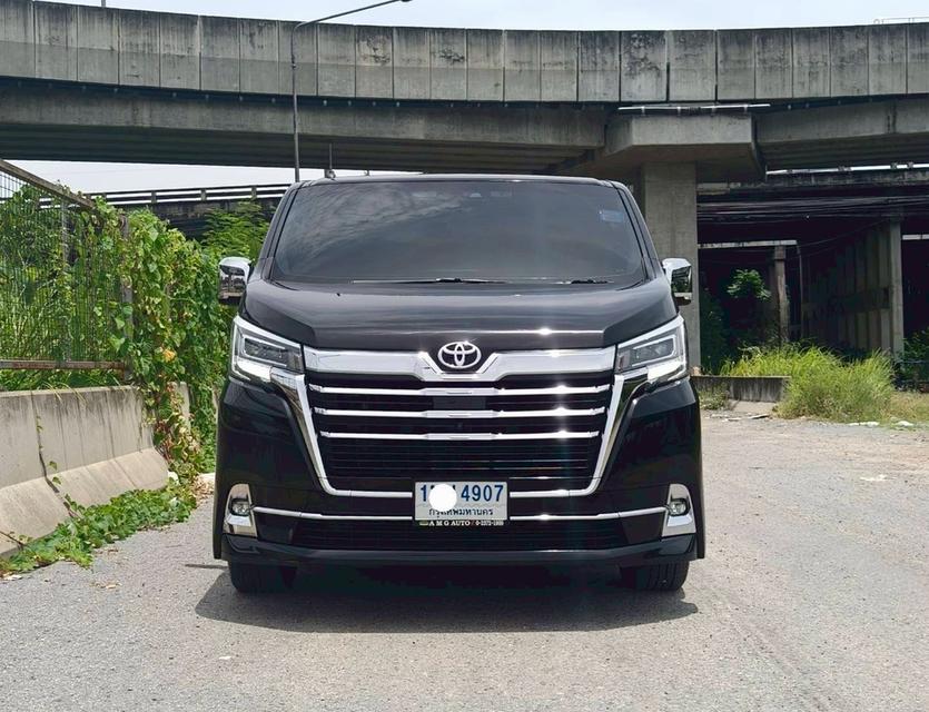 รหัสรถ PAT4907 Toyota Majesty 2.8 Grande ปี 2020 สีดำ