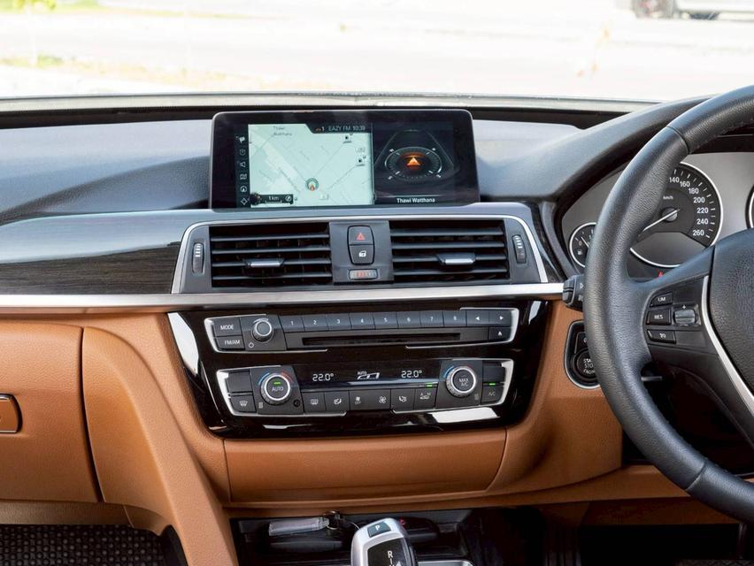 ขาย BMW 320d GT ปี18 10