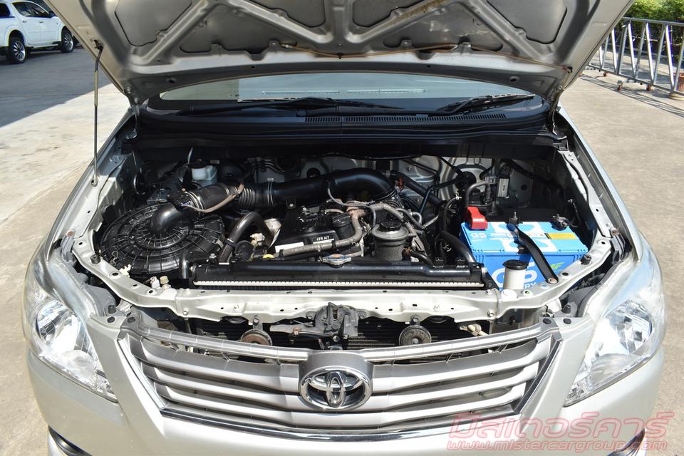 2011 TOYOTA INNOVA 2.0 V 3