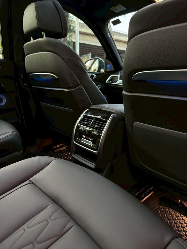 BMW X7 xDrive40d M Sport Year 2023 รูปที่ 9