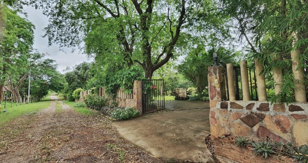 Villa khao yai for sale ขายบ้านพักตากอากาศเขาใหญ่ 3 ไร่ อยู่เส้นธนะรัชต์ ท่าช้างบ้านไร่ หมูสี บ้านสวยพร้อมสวนขนาดใหญ่ ใกล้อุทยานแห่งชาติเขาใหญ่ 16