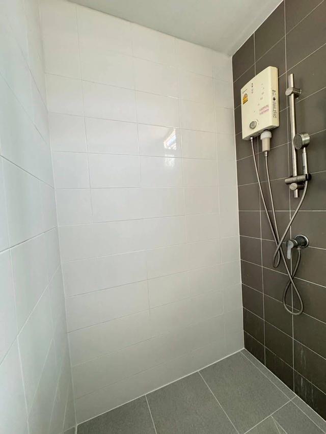 ให้เช่าทาวเฮ้าส์ 2 ชั้น หมู่บ้าน เดอะคัลเลอร์ ดอนเมือง-สรงประภา ใกล้สนามบินดอนเมือง,เมืองเอก,ม.รังสิต,ฟิวเจอร์ มีเฟอร์และเครื่องใช้ไฟฟ้าพร้อมอยู่ ราคา 12