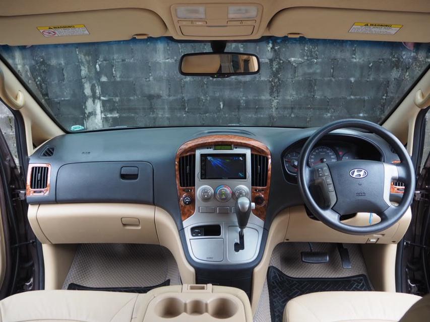 HYUNDAI H1 ELITE ปี 2015 11