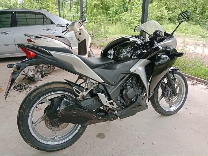 Honda CBR  ปี 2555 3