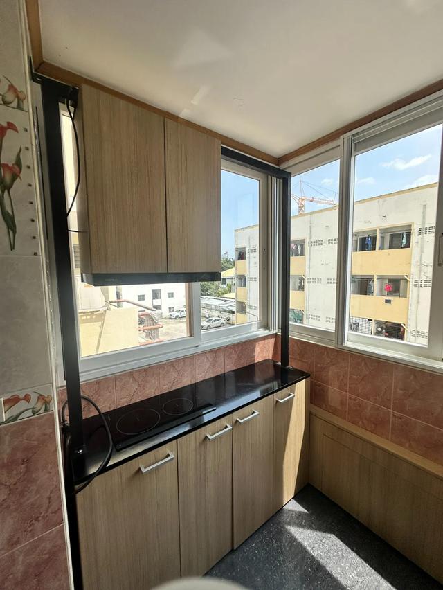 คอนโด เดอะ ลิฟวิ่ง ทาวเวอร์ สุขุมวิท 64/1 พระโขนง กรุงเทพมหานคร 10