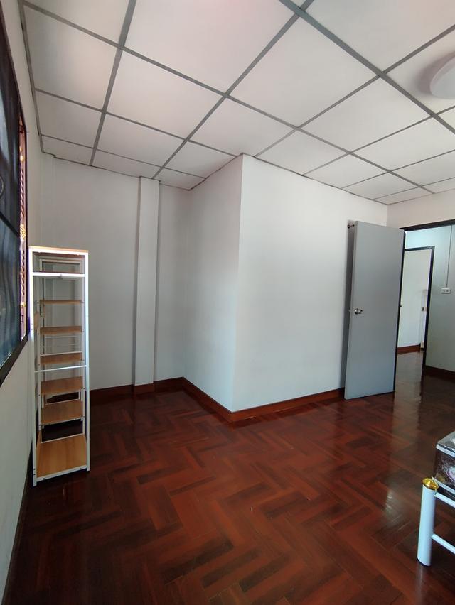 ให้เช่าทาวน์เฮาส์แฝด2ชั้น2นอน2น้ำ1แอร์ 6