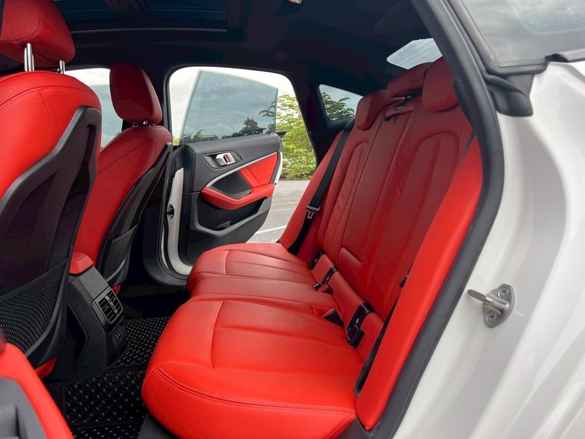BMW 220i Grand Coupe M Sport ปี 2021 จด 2022  13
