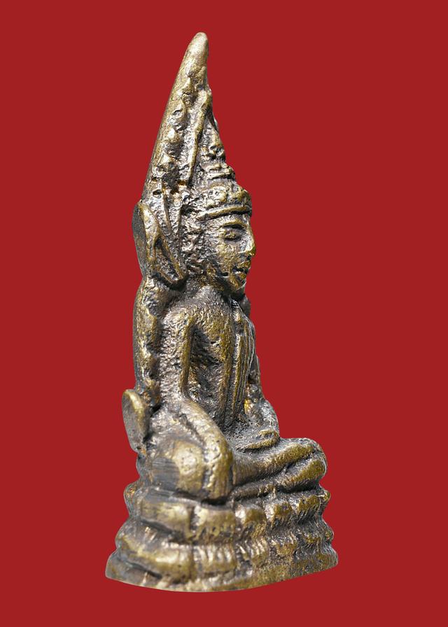 พระพุทธชินราชอินโดจีน ปี 2485 พิมพ์ต้อใหญ่บัวขีด เนื้อโลหะ ตอกโค๊ต 3