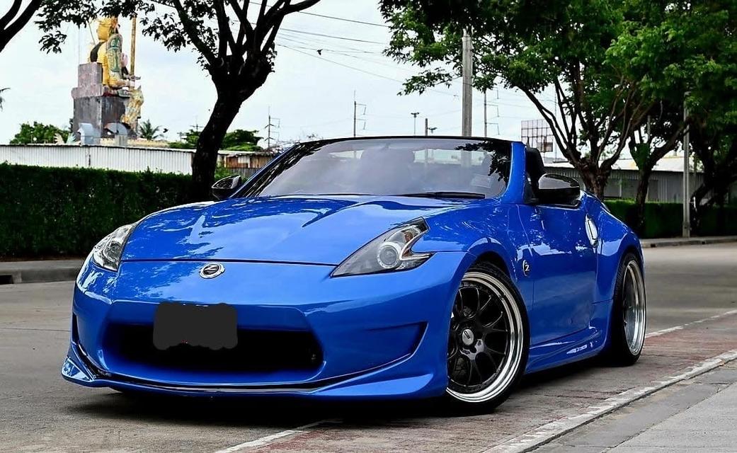 ปล่อยต่อ Nissan 370 Z 3