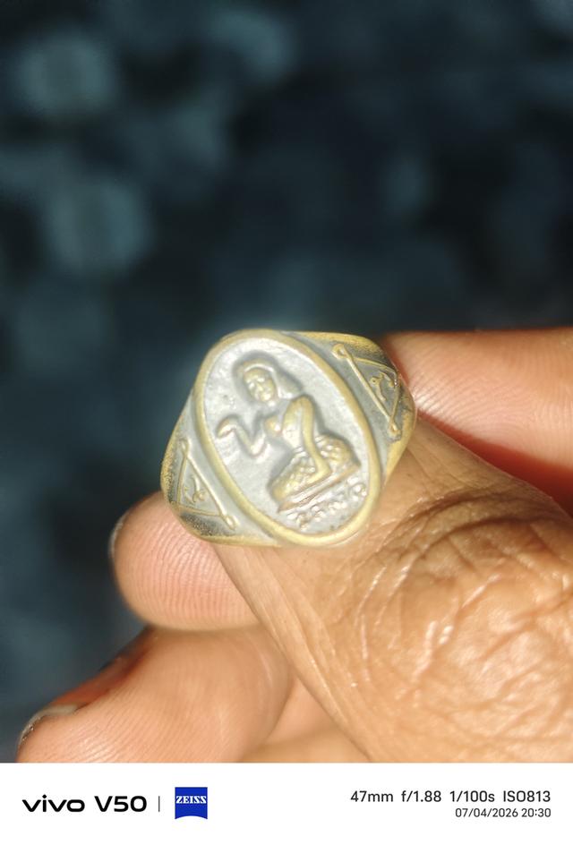 แหวนนางกวักหลวงพ่อกวย ปี21