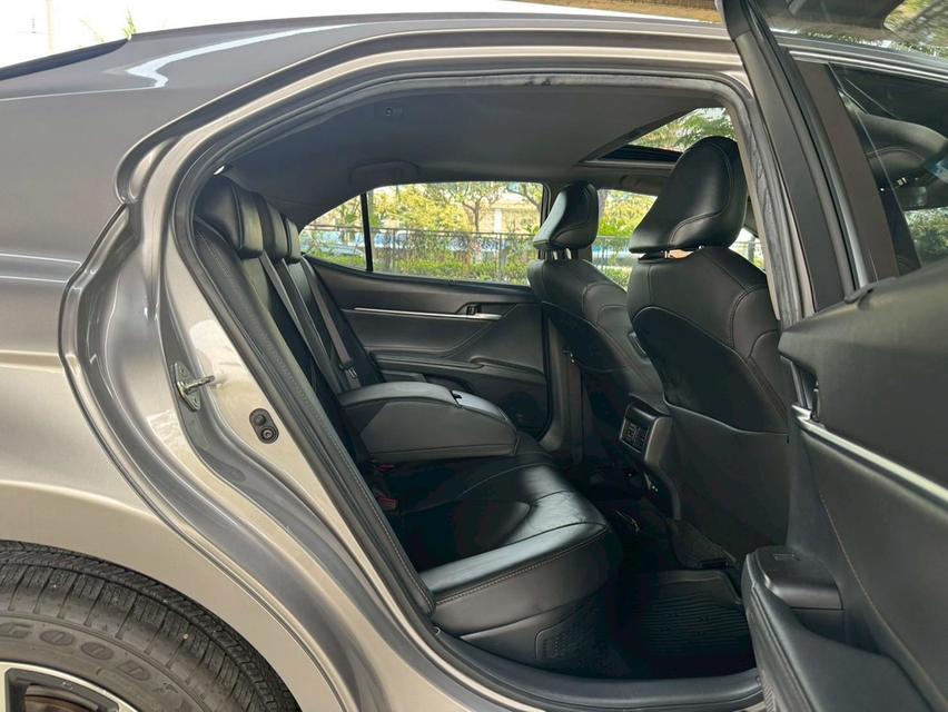 🔥ฟรีดาวน์ รถสวยมือเดียว ปีใหม่ ขับดีมาก Toyota CAMRY 2.5 HEV PREMIUM AT ปี 2022 รูปที่ 16