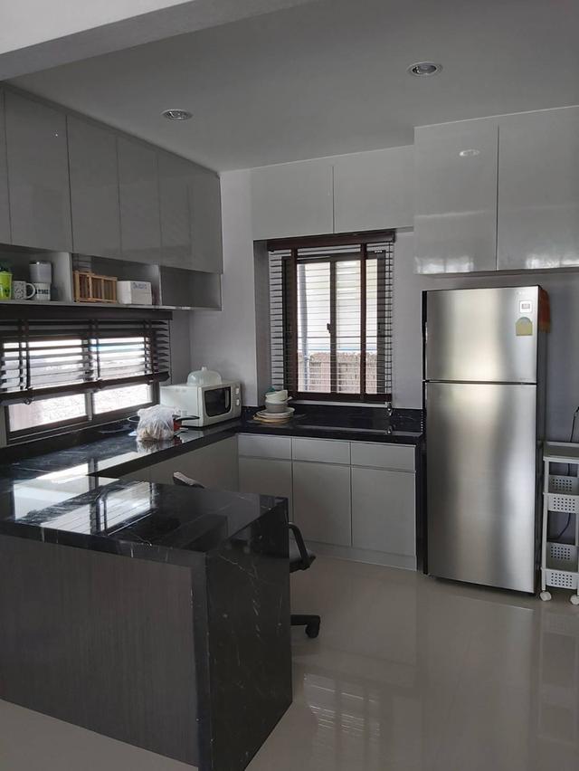 เช่า บ้านเดี่ยวสามชั้นทั้งหลังพร้อมเฟอร์นิเจอร์พร้อมอยู่ โครงการคุณภาพของ Pruksa Property-Passorn สรงประภา (เจ้าของปล่อยเอง)  โครงการ ภัสสร สรงประภา-ด 5